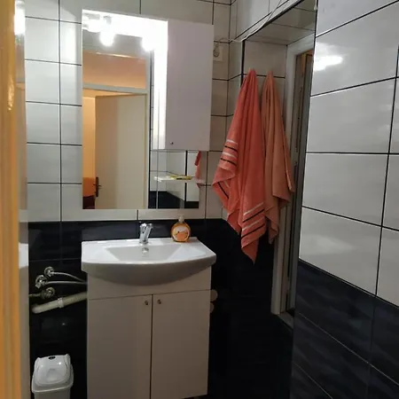 Stan Na Dan Pale-centar, +38765872491 Jahorina 12km شقة