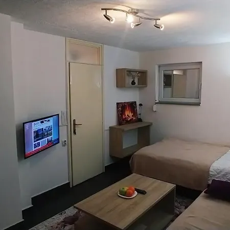 Stan Na Dan Pale-centar, +38765872491 Jahorina 12km * بال